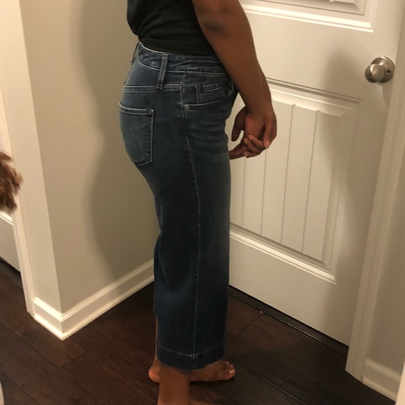 High rise, wide leg crop - Picture 4 of 5